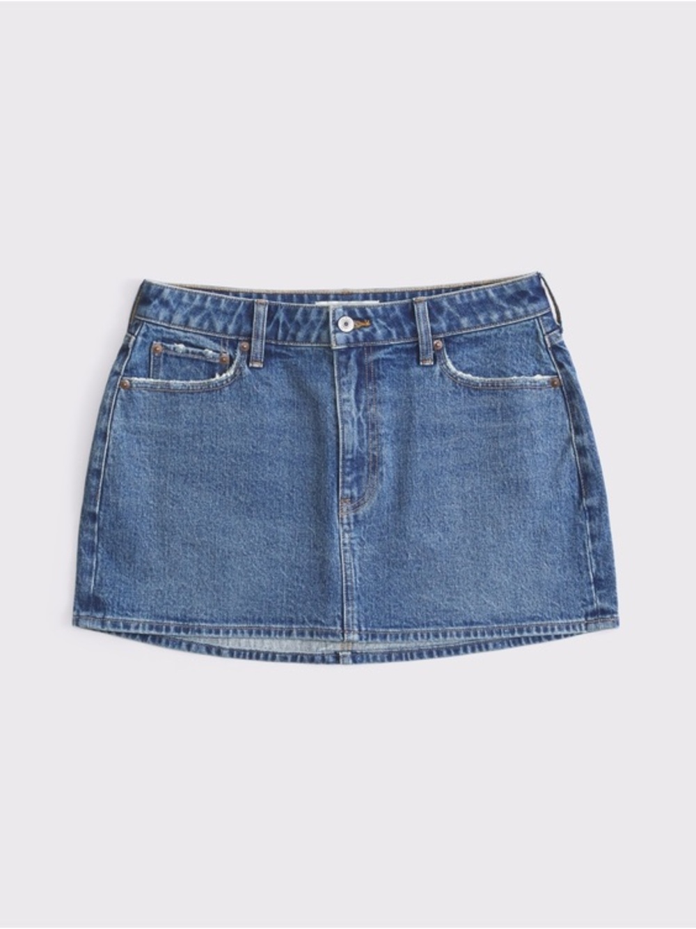 NWT - Abercrombie & Fitch
Curve Love Mid Rise Denim Mini Skirt
Plus size 36.